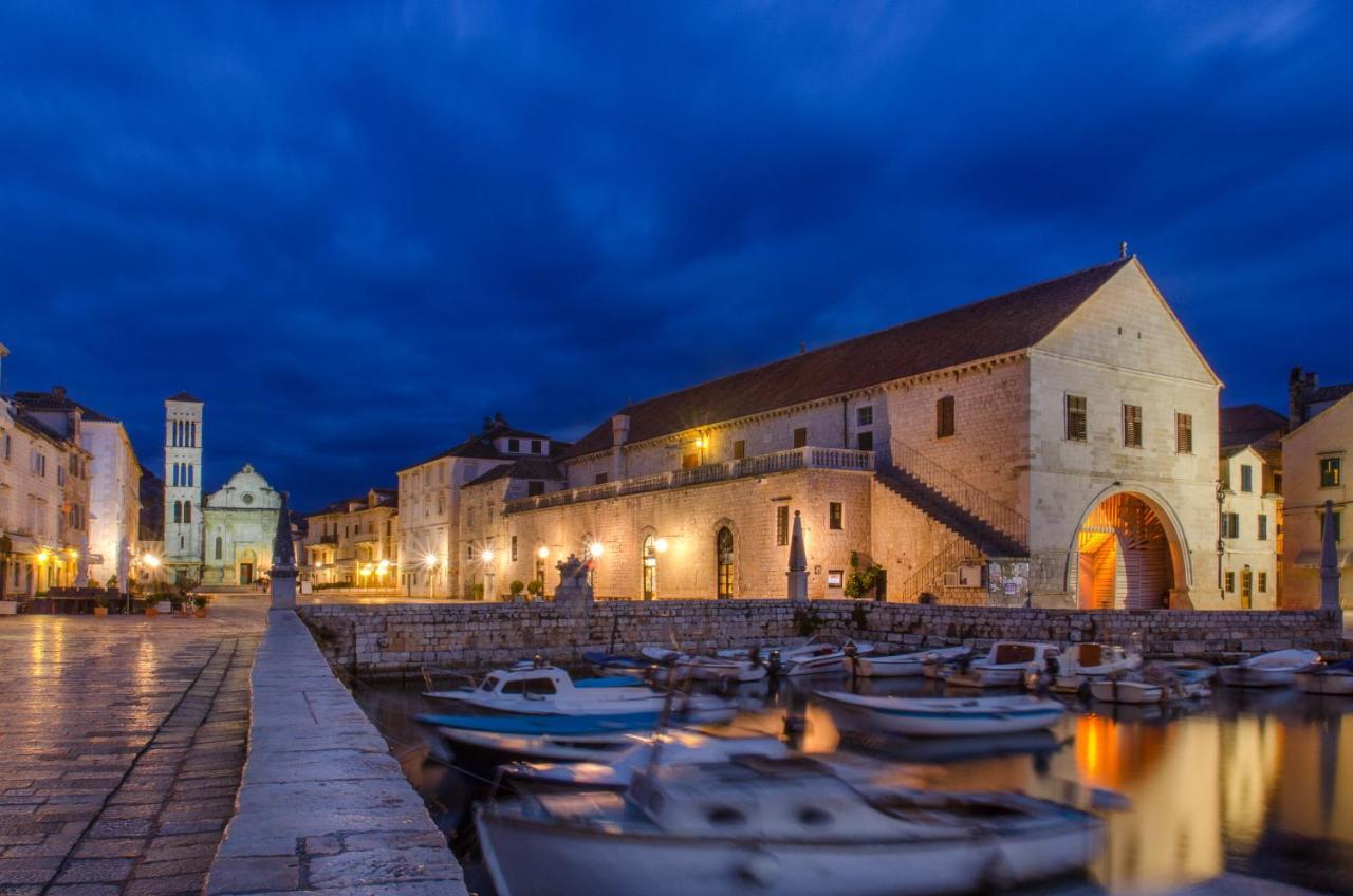 Apartments Stipisic Hvar Town Extérieur photo